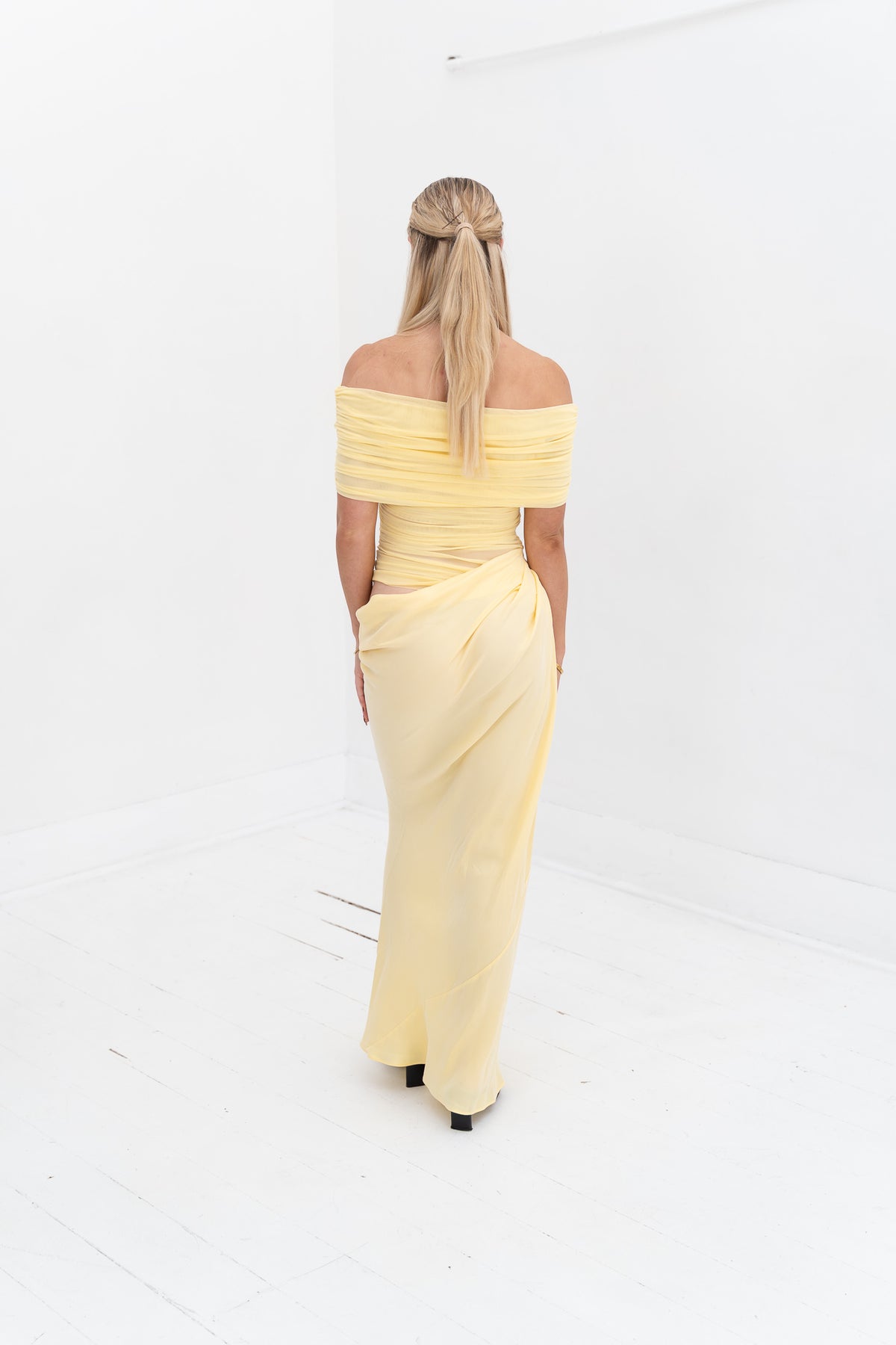 Nico Off Shoulder Butter
